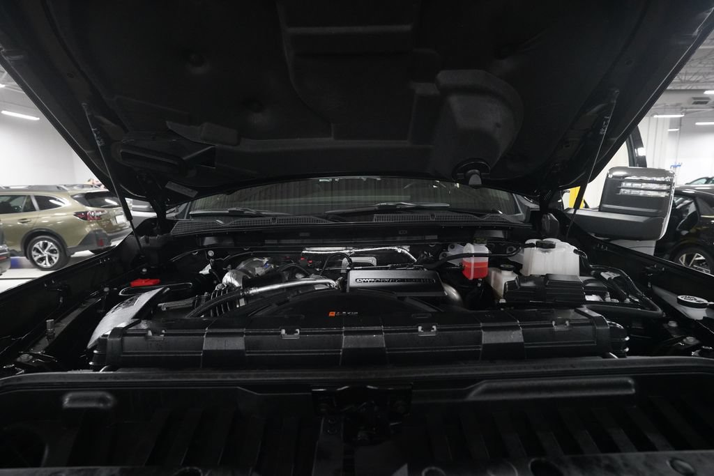Used 2026 GMC Sierra 3500 Denali AWD/4WD image 3