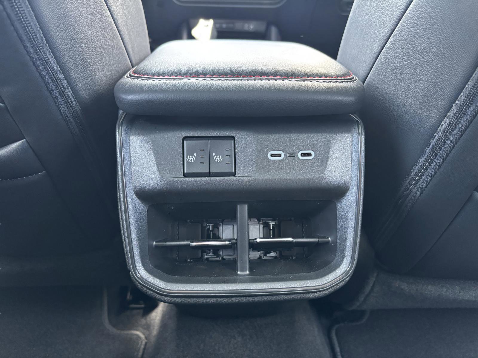 New 2026 Dodge Charger R/T AWD/4WD image 11