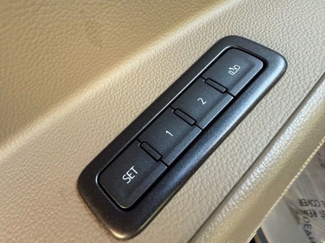 Used 2020 Chevrolet Suburban Premier image 11