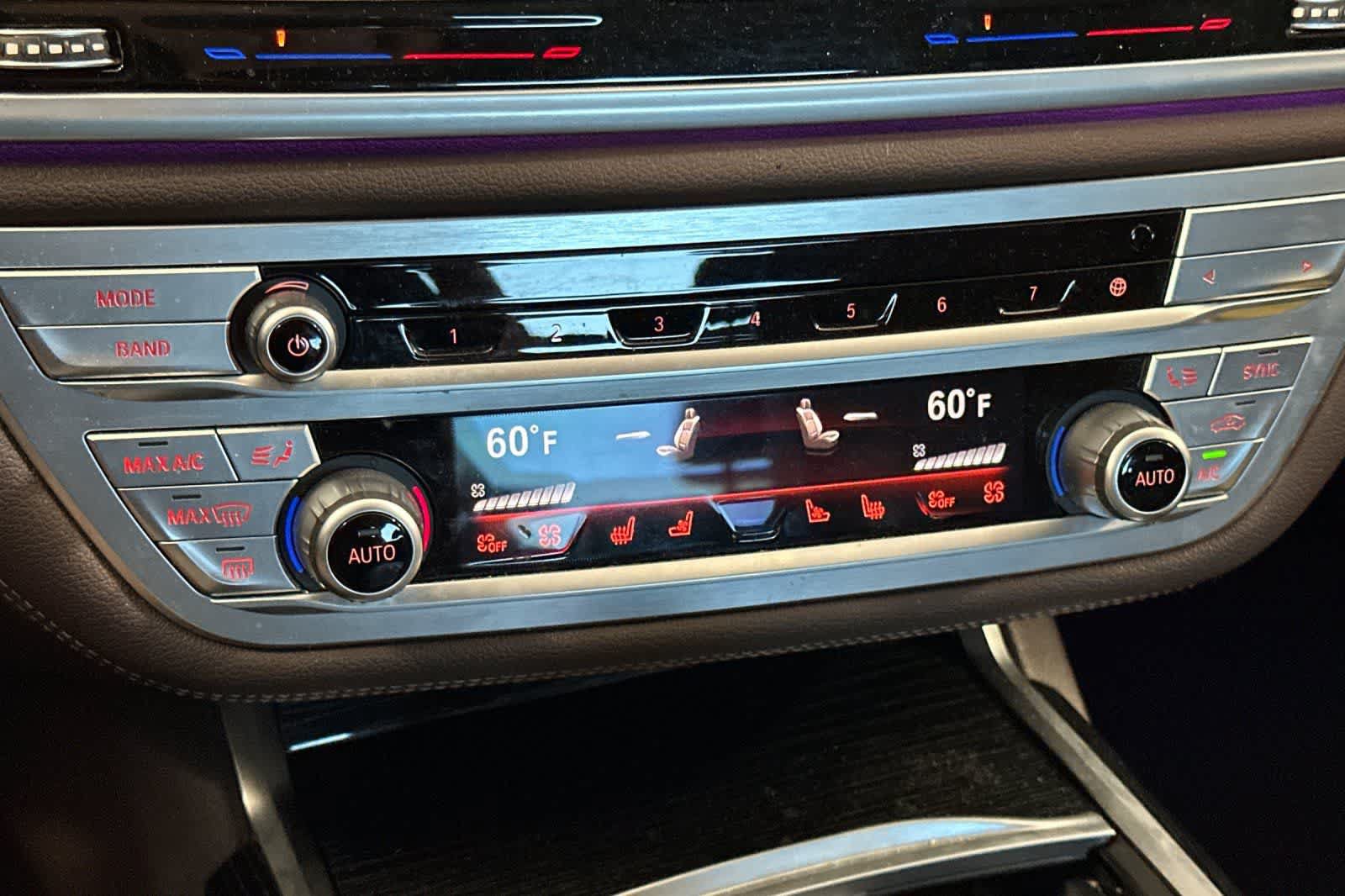 Used 2022 BMW 740i w/ M Sport Package RWD image 22