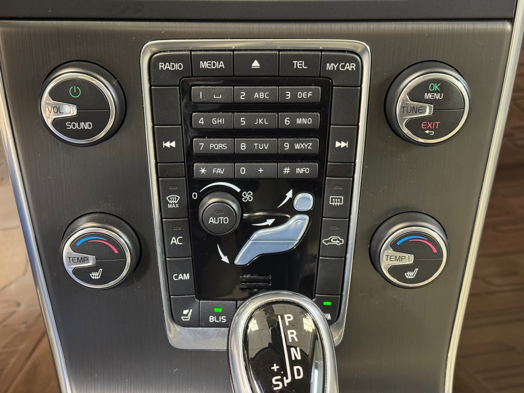 Used 2015 Volvo V60 T5 Premier Plus image 35