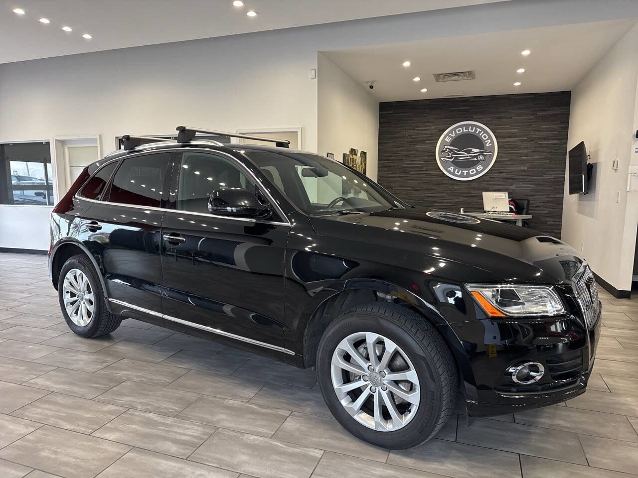 Used 2017 Audi Q5 2.0T Premium w/ Audi MMI Navigation Plus image 4