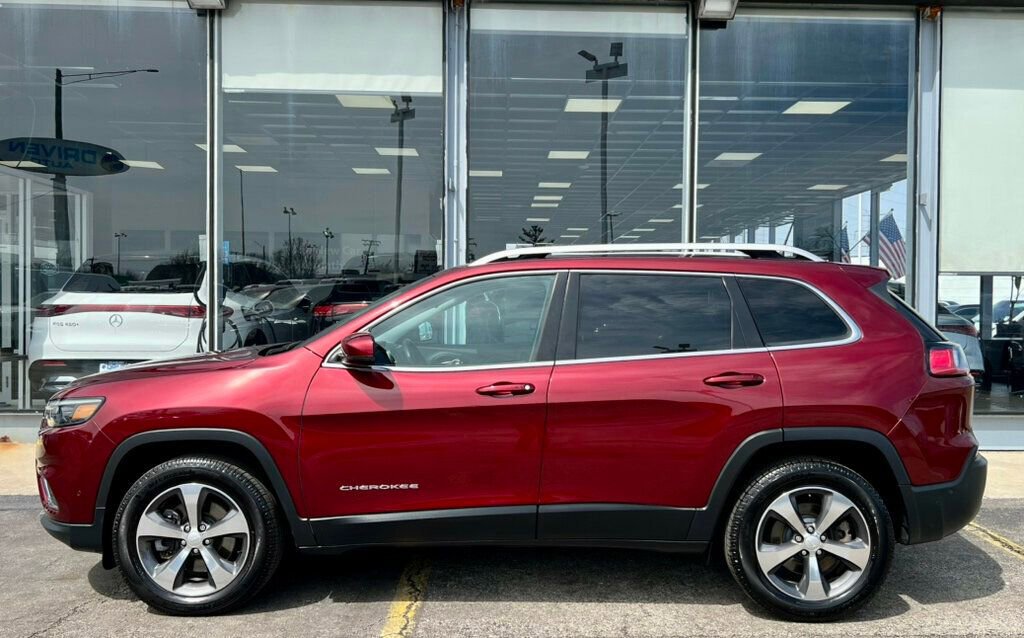 Used 2019 Jeep Cherokee Limited w/ Technology Group image 35