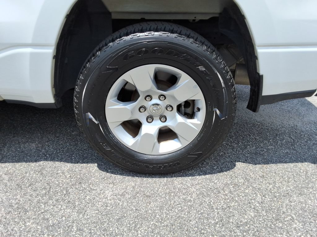 Used 2019 RAM 1500 Big Horn RWD image 14