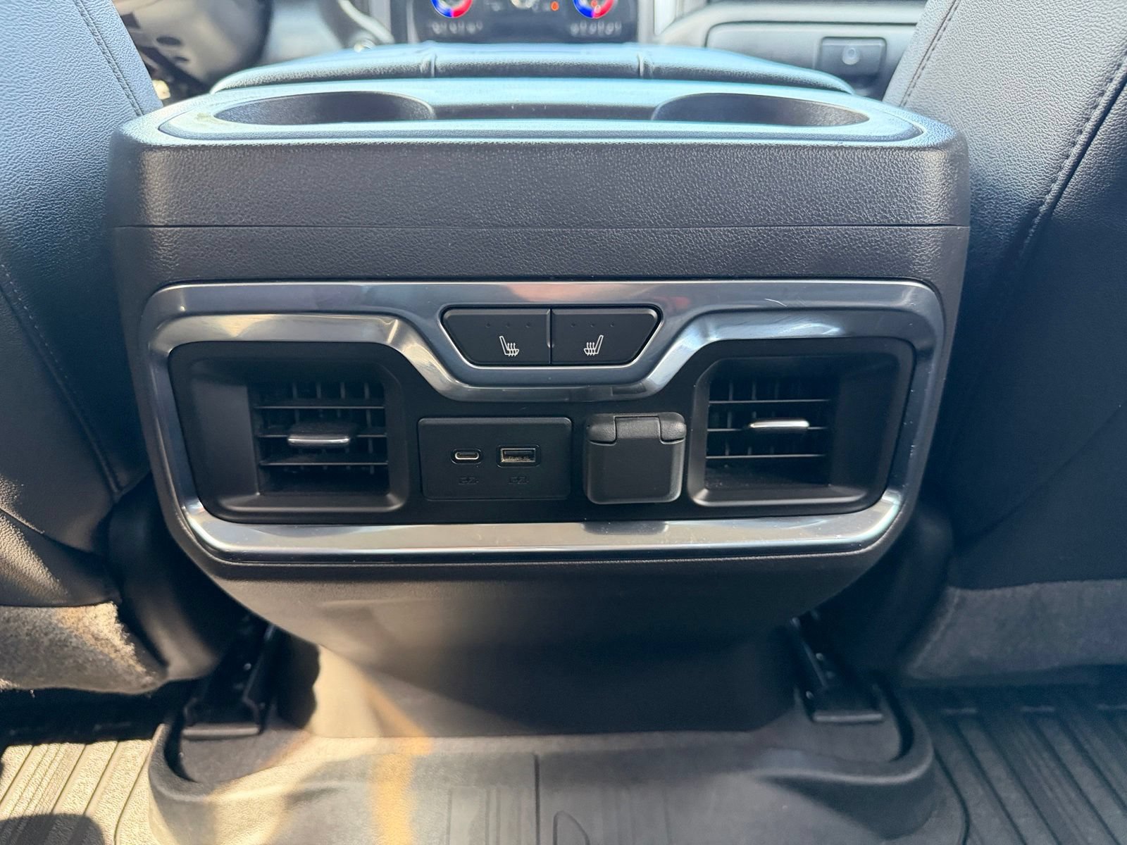 Used 2021 GMC Sierra 1500 SLT w/ SLT Premium Plus Package AWD/4WD image 27
