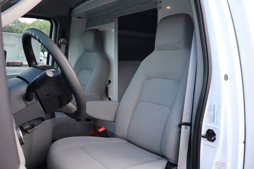 New 2026 Ford E-350 and Econoline 350 Super Duty w/ Power Equipment Group RWD image 6