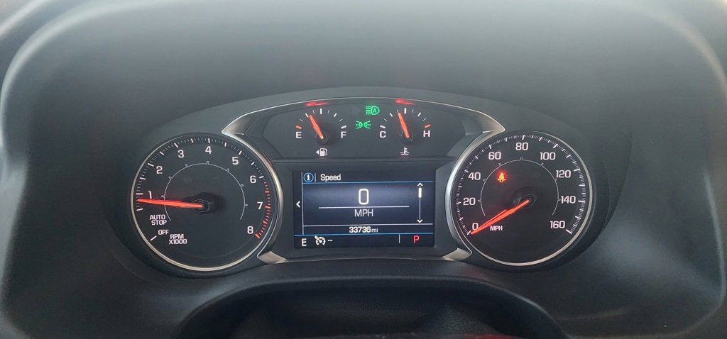 Used 2023 GMC Acadia SLE image 13