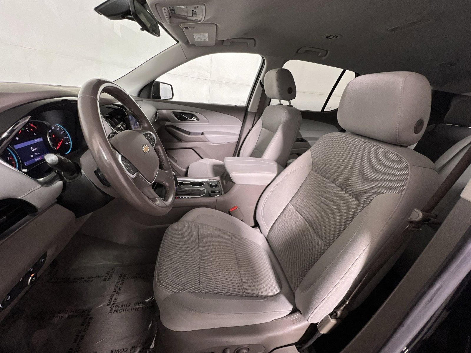 Used 2020 Chevrolet Traverse LT FWD image 11