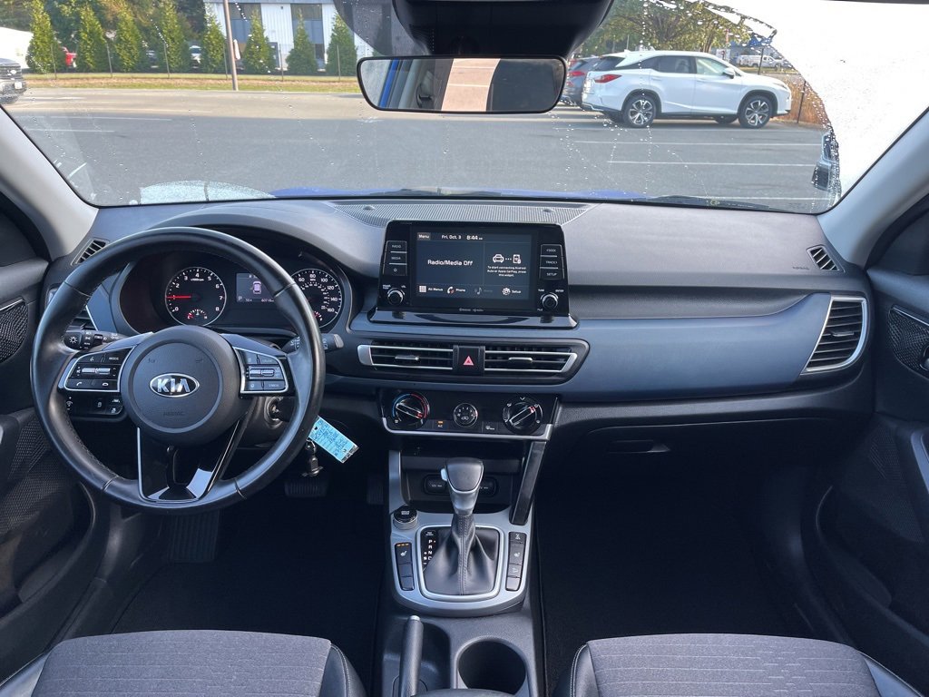 Certified 2021 Kia Seltos S image 8