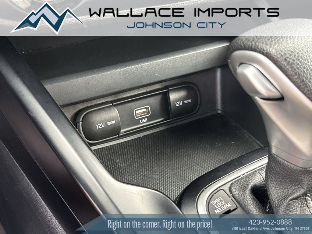 Used 2022 Kia Soul LX w/ Technology Package FWD image 24