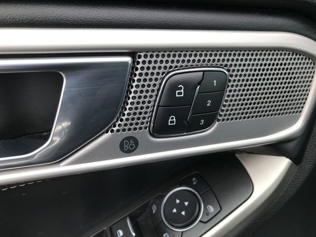 Used 2022 Ford Explorer Limited image 5