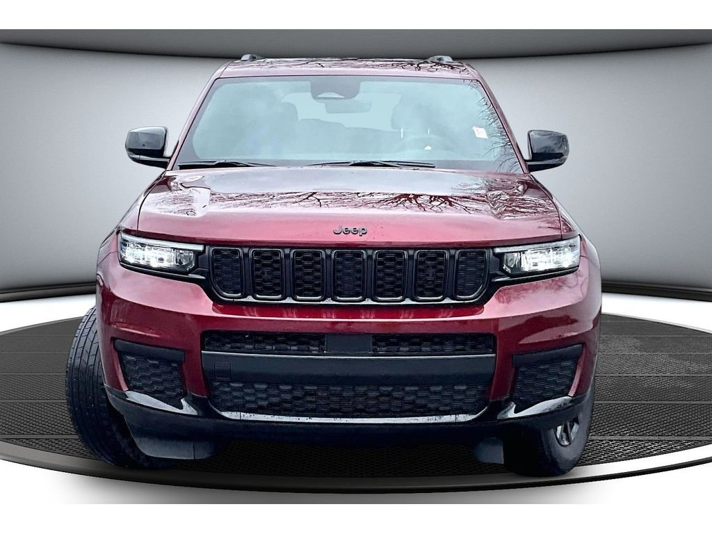 Certified 2025 Jeep Grand Cherokee L Altitude image 4