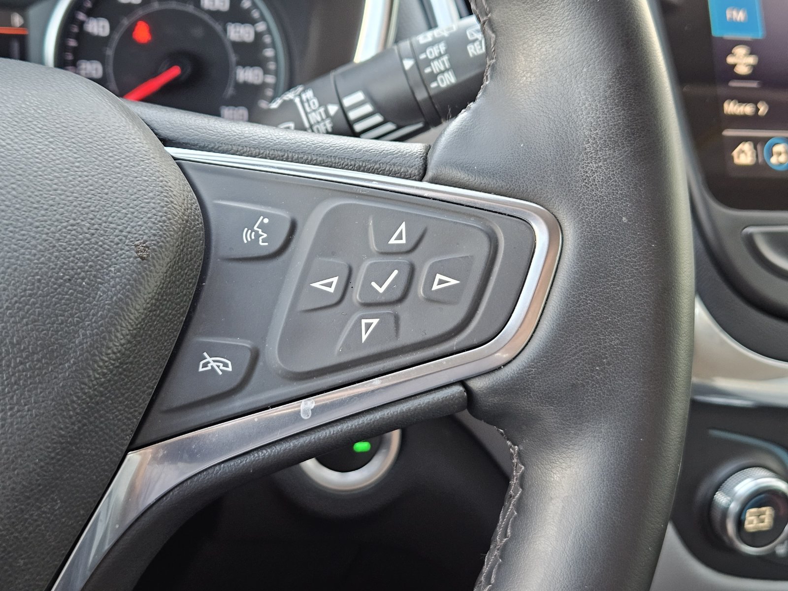 Certified 2024 Chevrolet Equinox LT FWD image 27