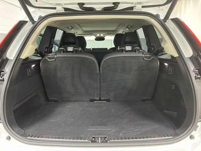 Used 2025 Volvo XC90 B5 Plus image 7