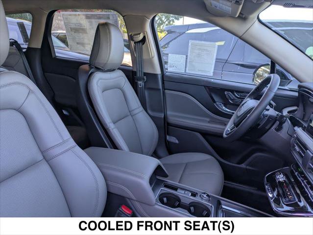 New 2025 Lincoln Corsair Reserve image 14