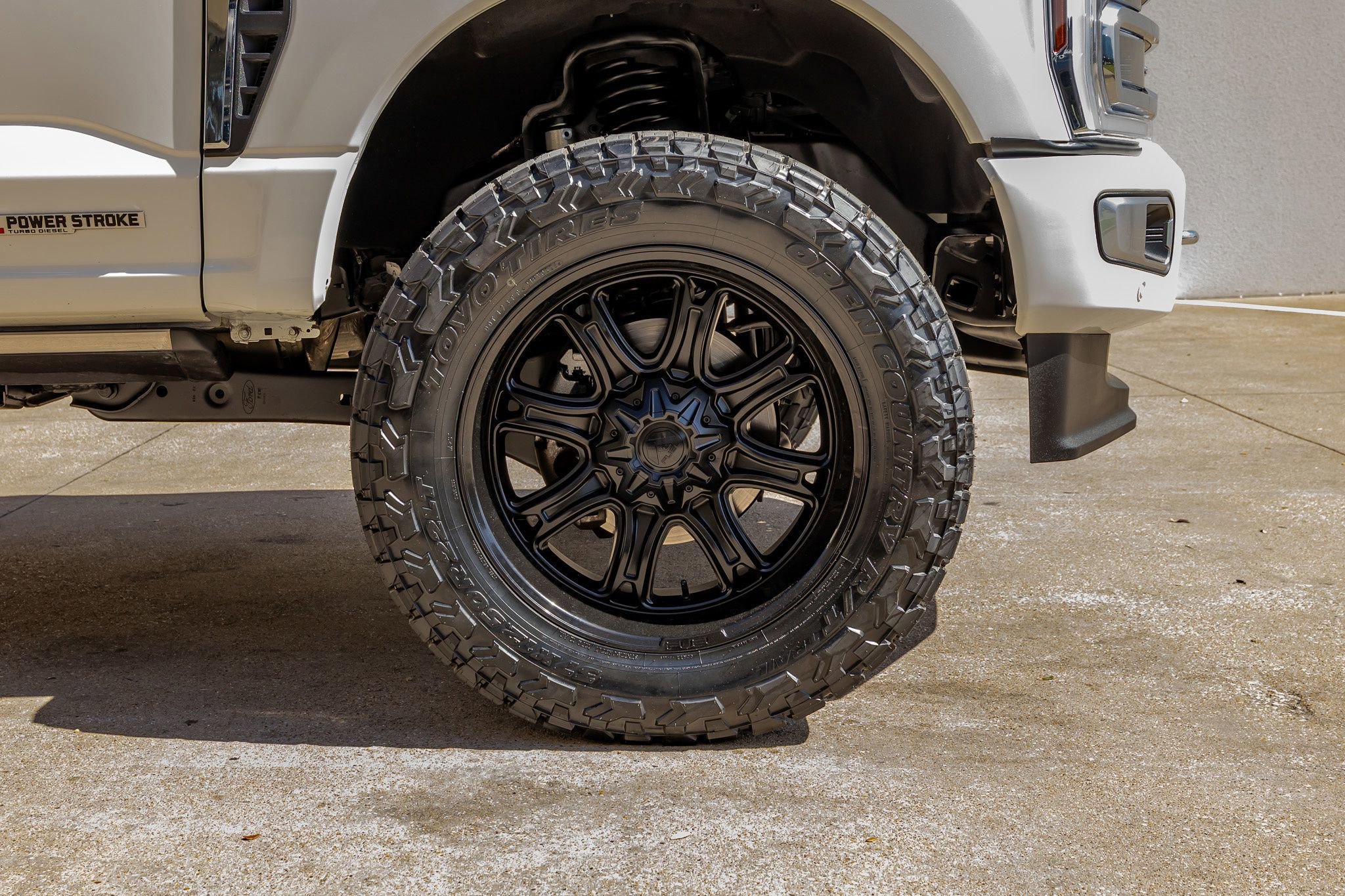 Used 2024 Ford F250 Limited w/ FX4 Off-Road Package image 12