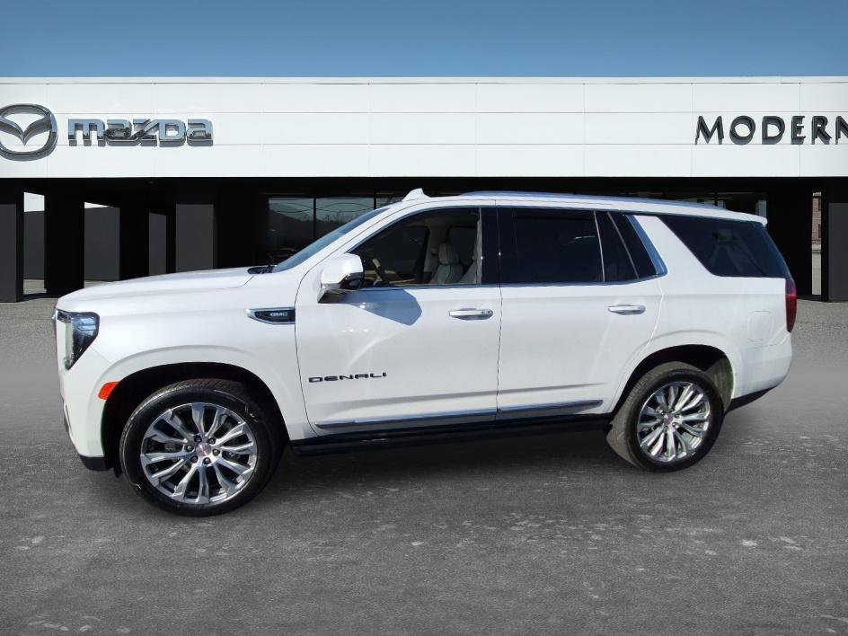 Used 2023 GMC Yukon Denali AWD/4WD image 2