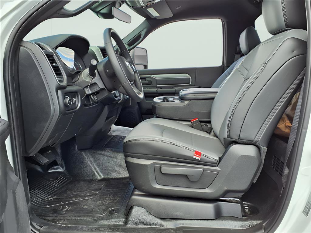 New 2026 RAM 5500 Tradesman w/ Chrome Appearance Group image 8