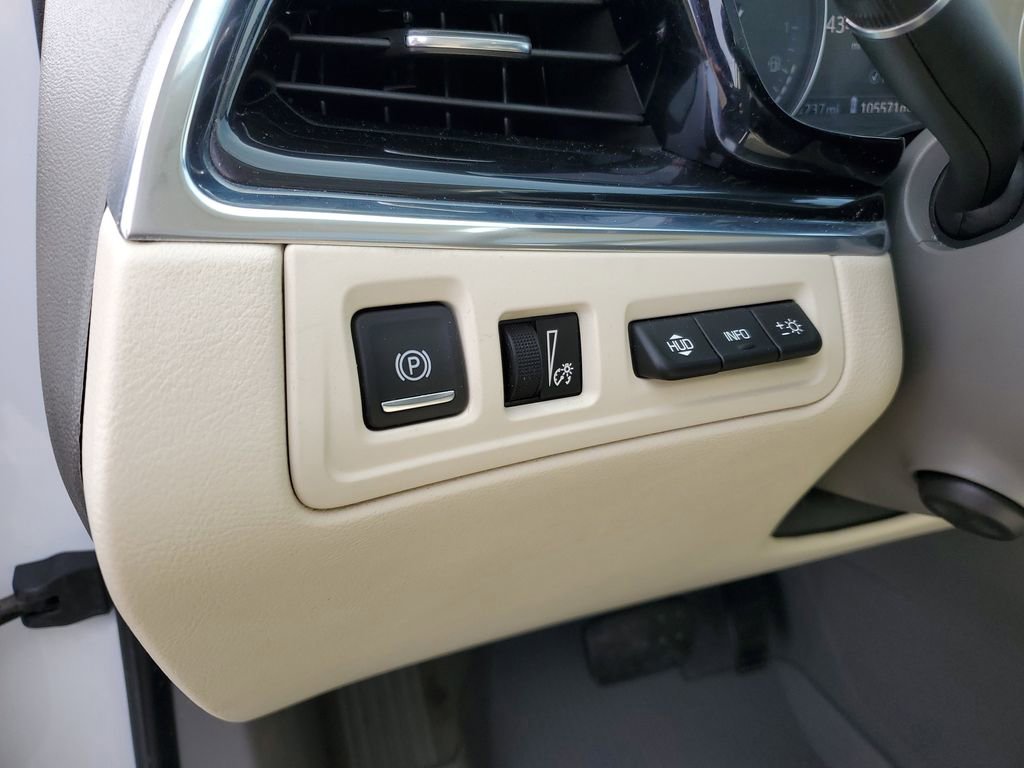 Used 2020 Cadillac XT6 Premium Luxury AWD/4WD image 9