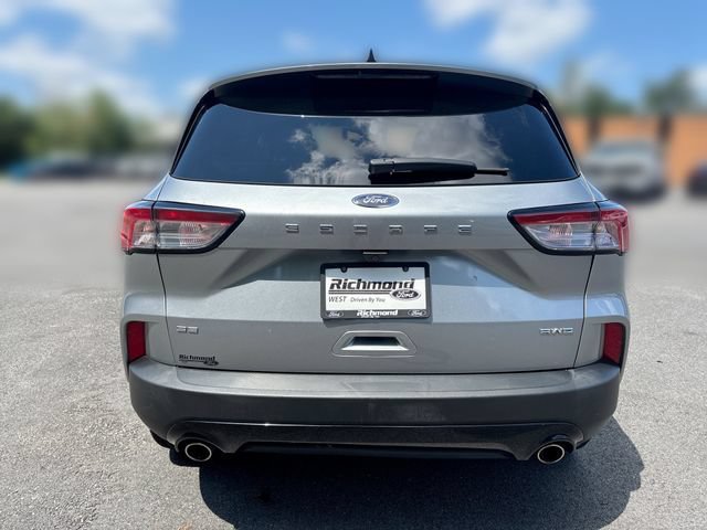 Used 2022 Ford Escape SE w/ SE Sport Appearance Package AWD/4WD image 7