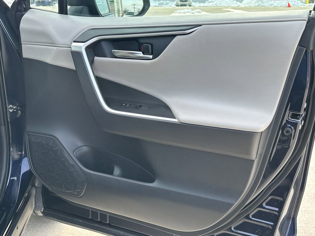 Certified 2020 Toyota RAV4 Limited image 13