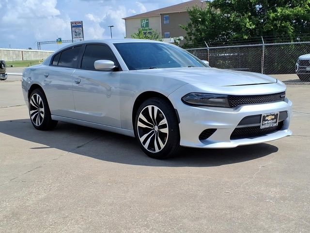 Used 2022 Dodge Charger SXT w/ Cold Weather Package AWD/4WD image 3