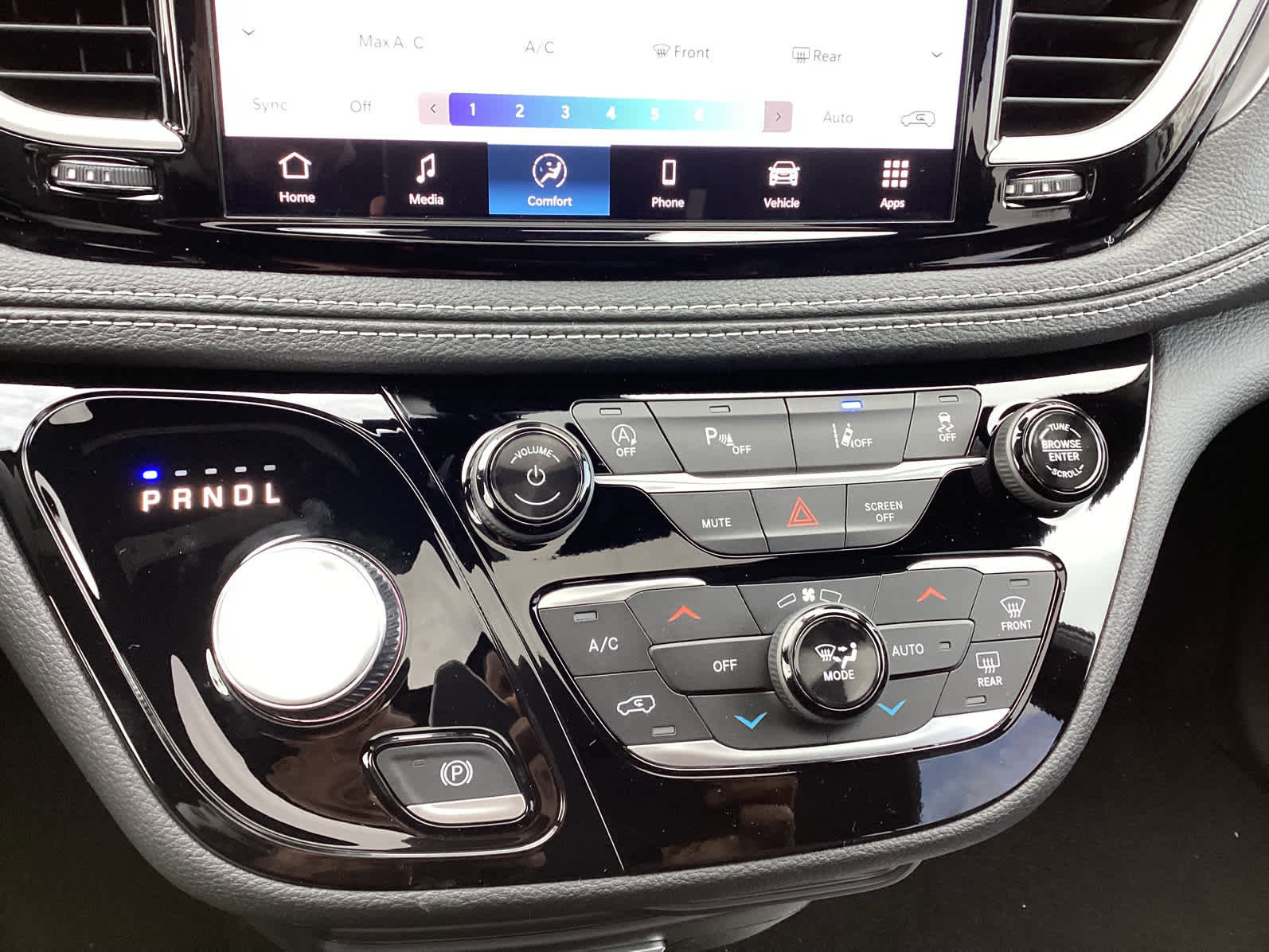 New 2026 Chrysler Pacifica Select image 19