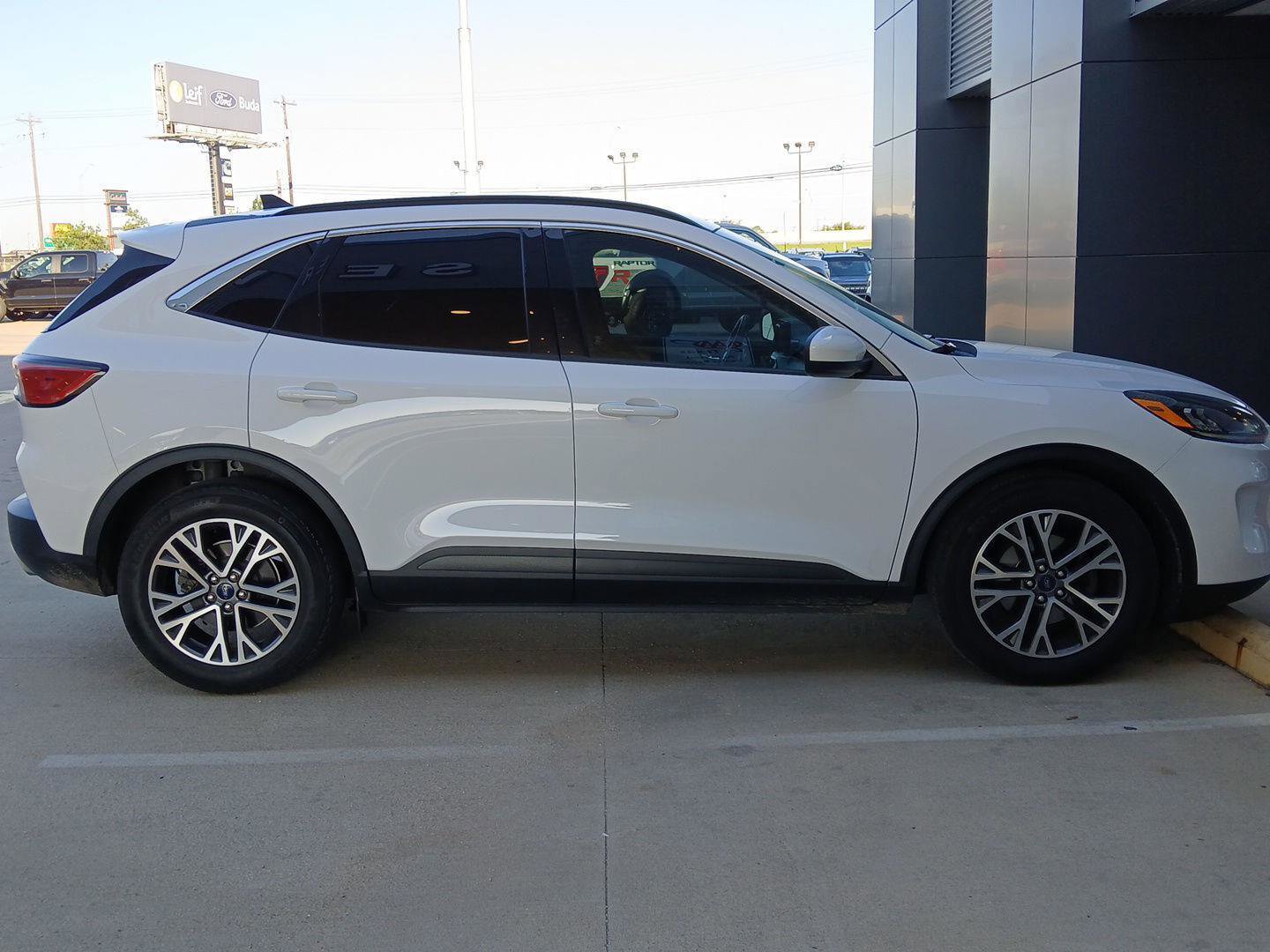 Used 2021 Ford Escape SEL FWD image 5
