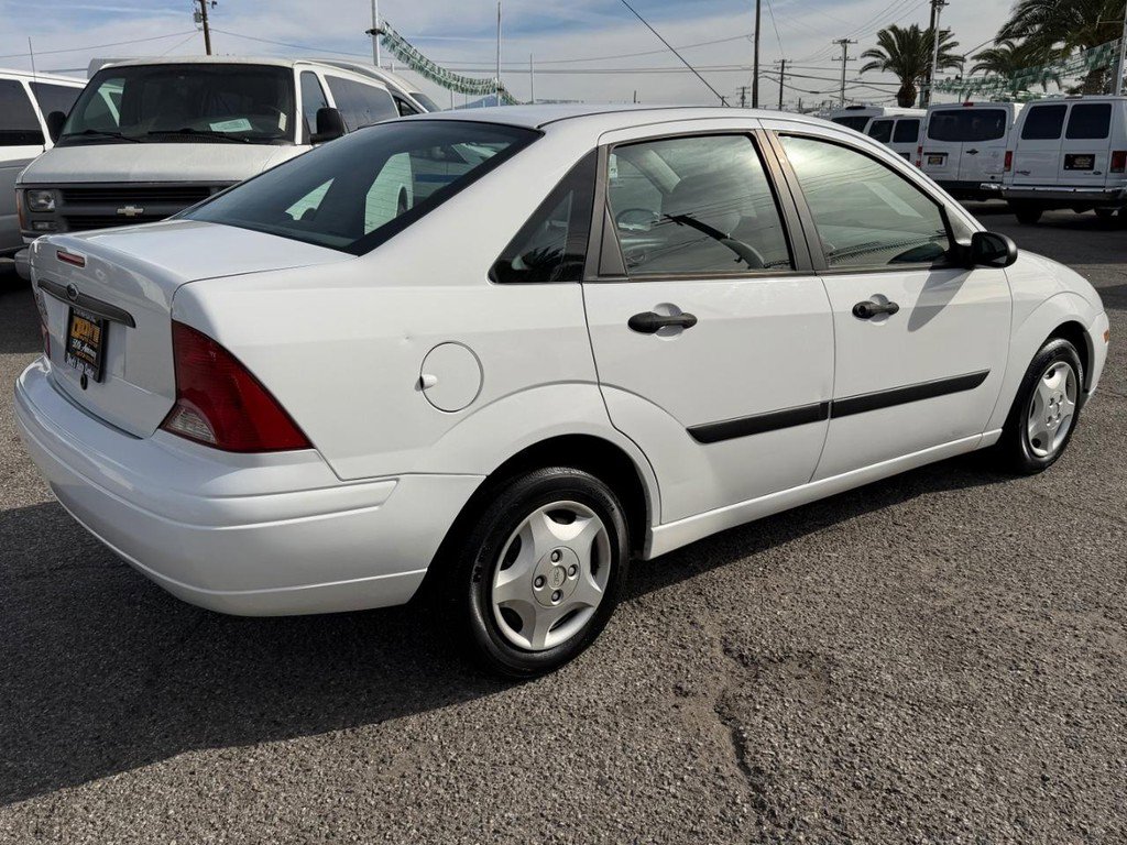Used 2003 Ford Focus LX image 6