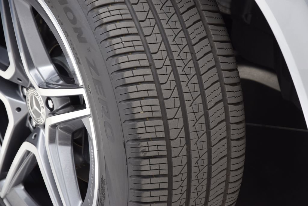 Used 2025 Mercedes-Benz GLS 450 4MATIC image 29