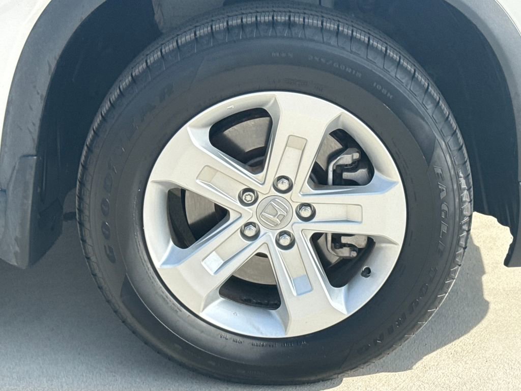 Used 2023 Honda Pilot LX image 11