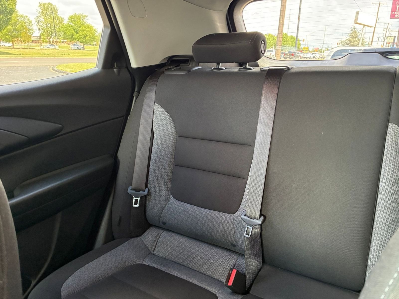 Used 2025 Chevrolet TrailBlazer LT FWD image 38