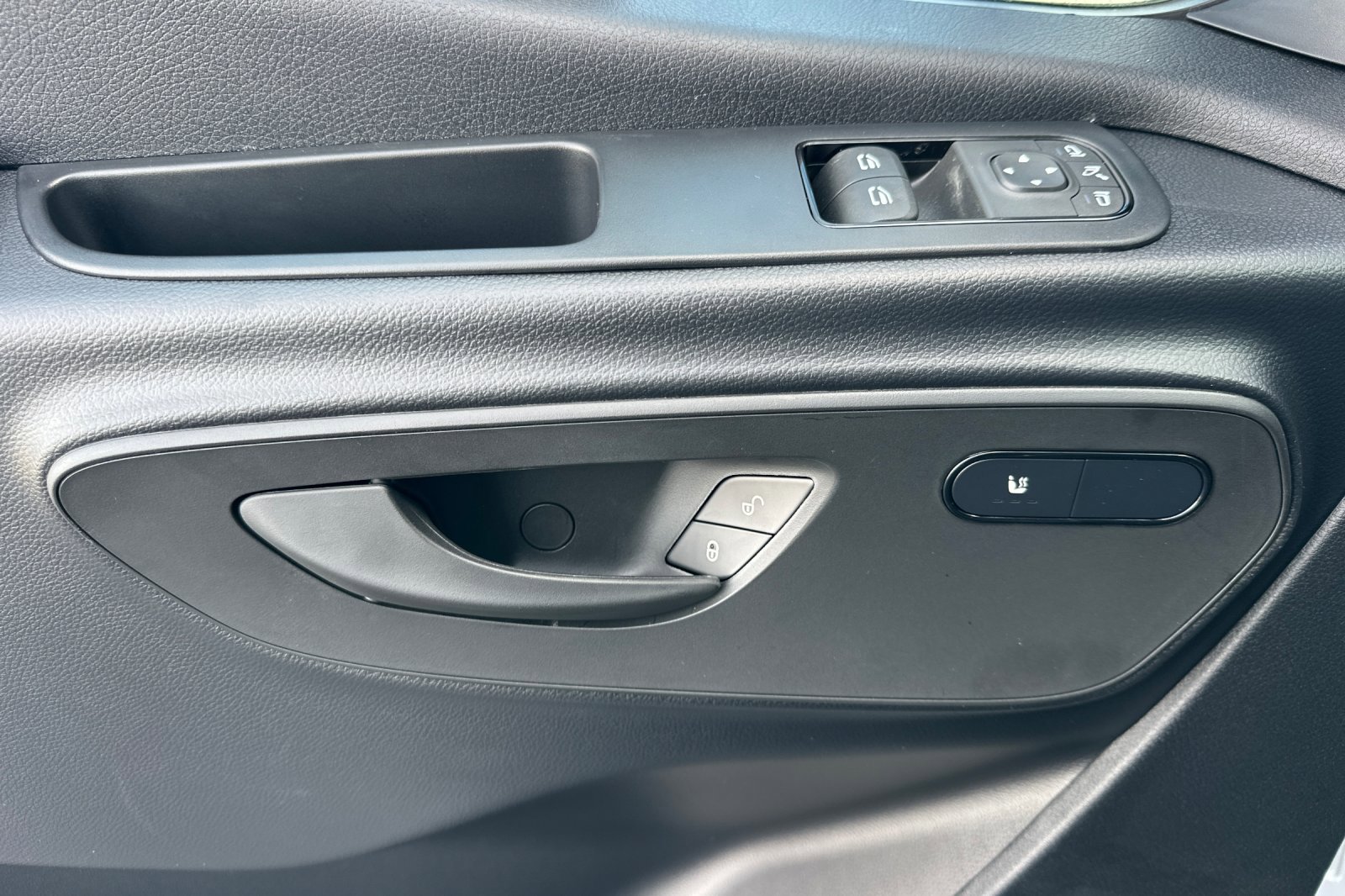 New 2025 Mercedes-Benz Sprinter 2500 image 11