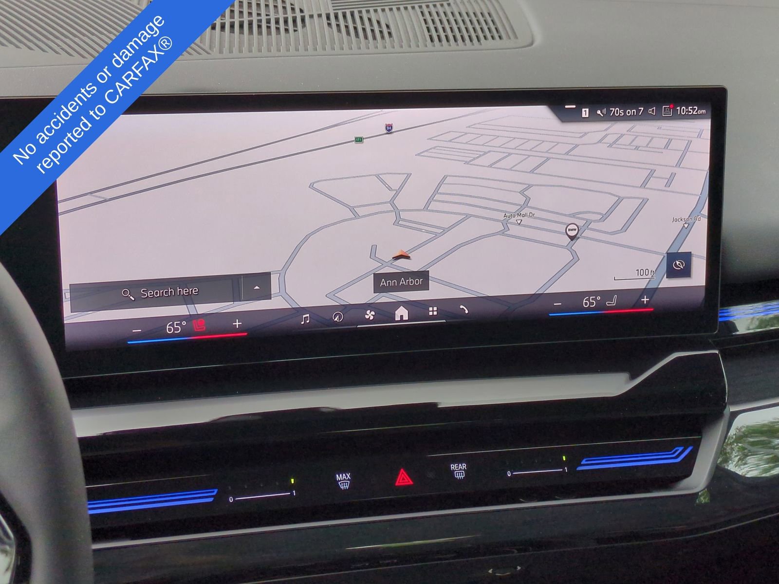 Used 2025 BMW 530i xDrive w/ Premium Package image 32