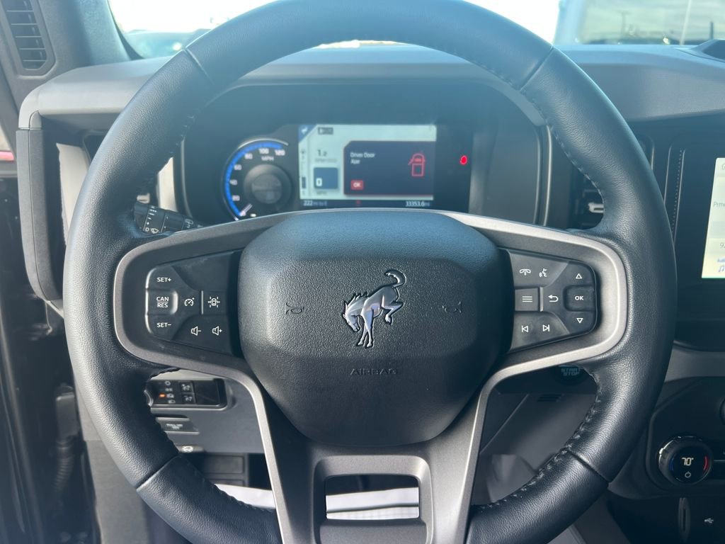 Used 2023 Ford Bronco Big Bend image 12