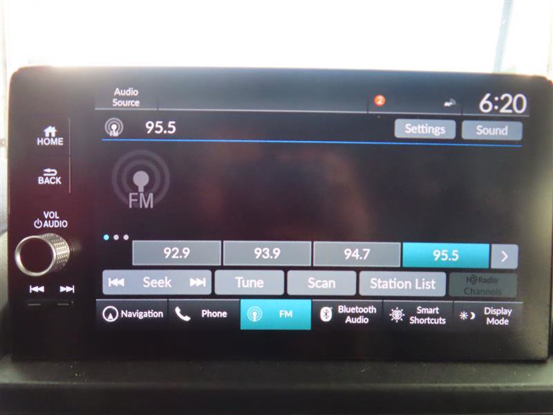 Used 2025 Honda Pilot Touring image 25