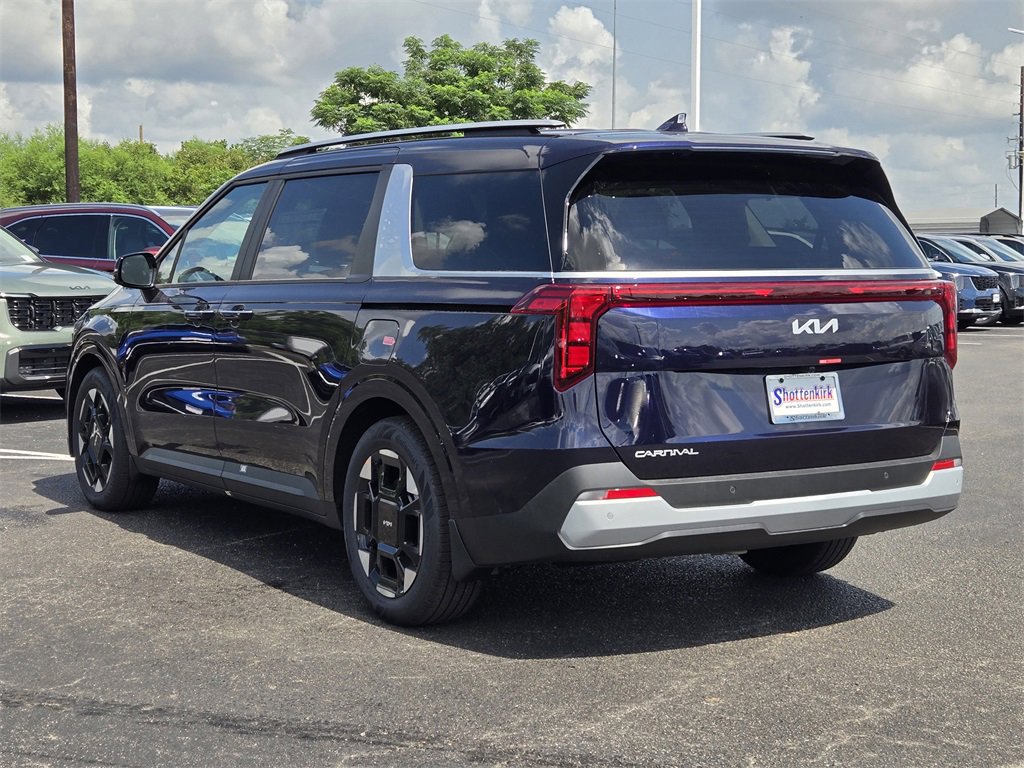 New 2026 Kia Carnival EX image 3