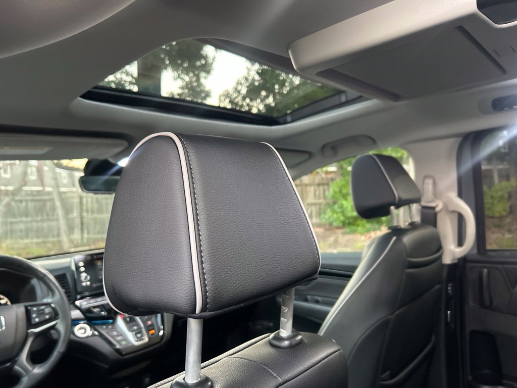 Used 2025 Honda Odyssey Elite image 25