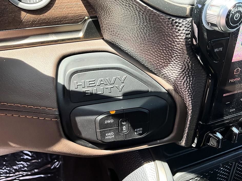 New 2026 RAM 3500 Longhorn AWD/4WD image 20
