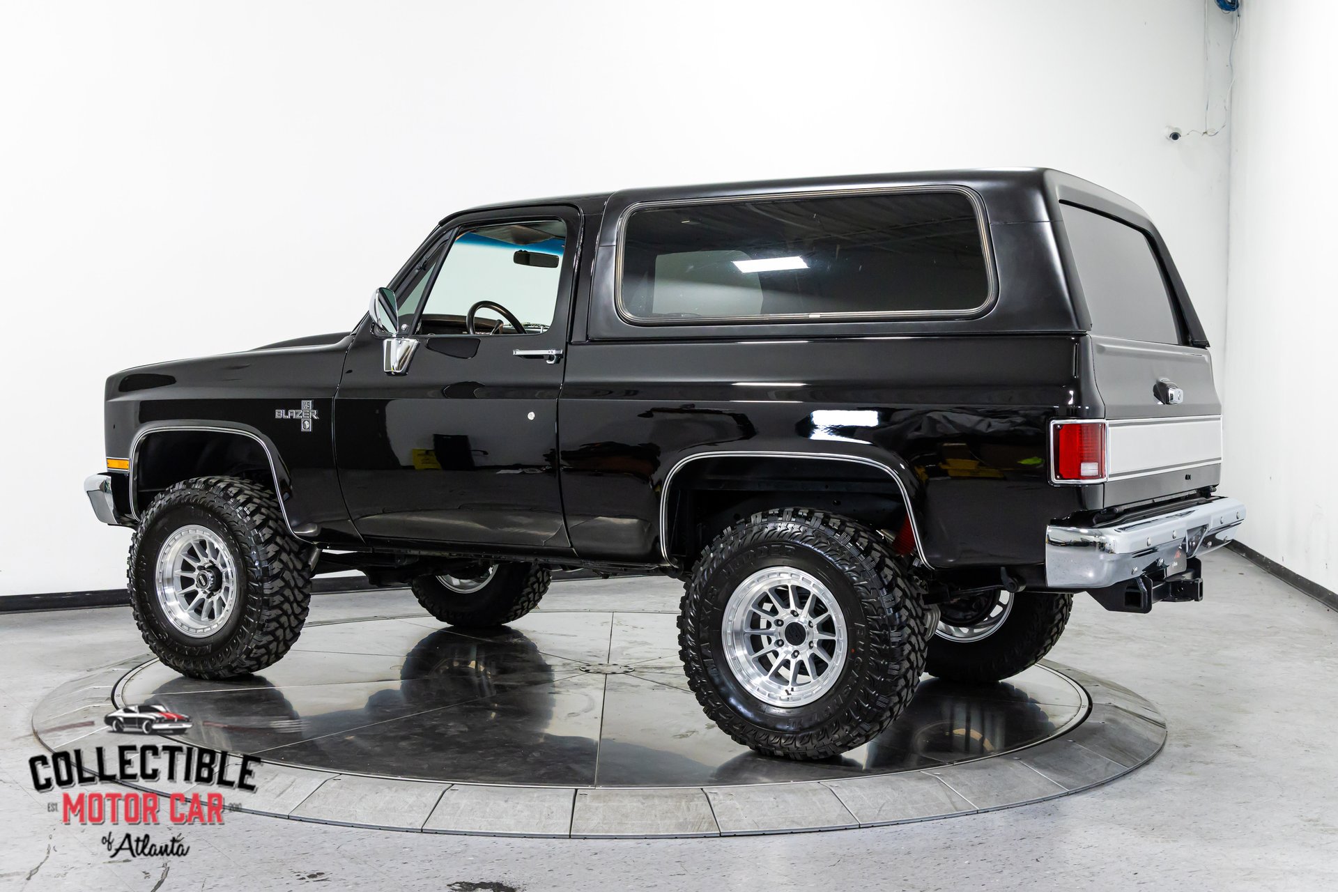 Used 1987 Chevrolet Blazer 4WD image 12