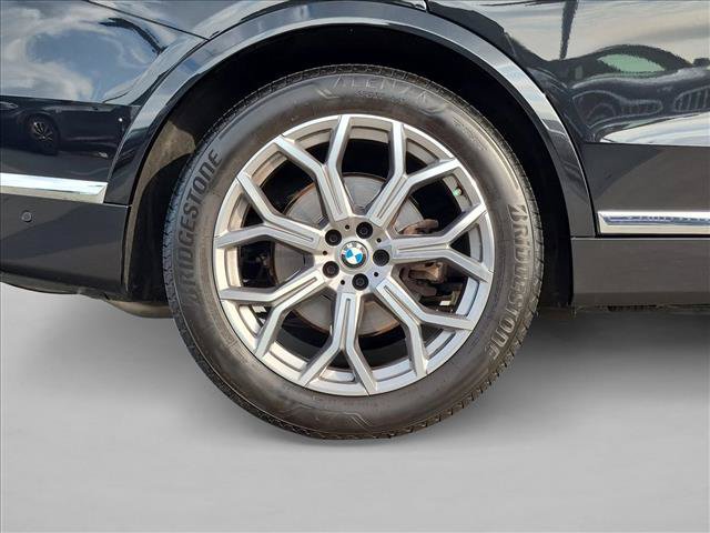 Used 2024 BMW X7 xDrive40i w/ Premium Package AWD/4WD image 27