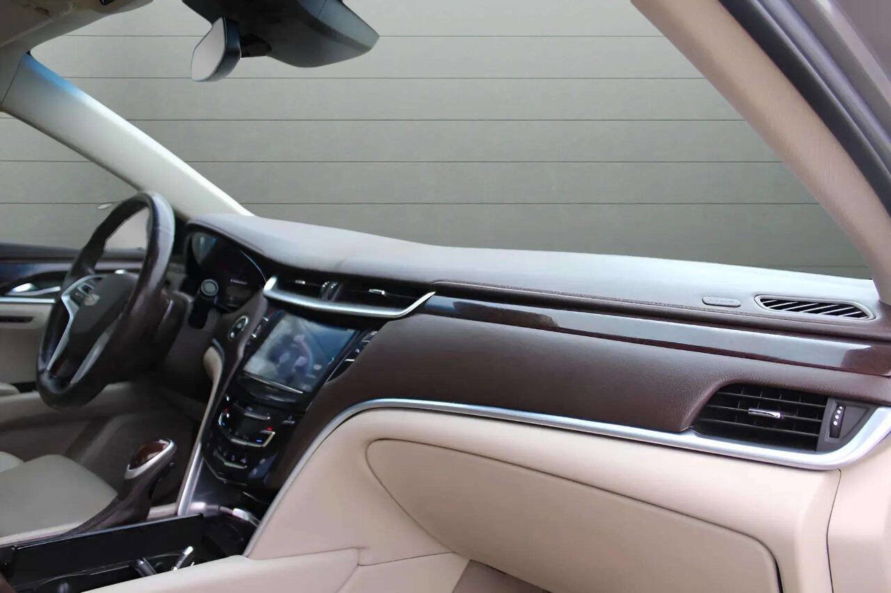 Used 2017 Cadillac XTS Luxury w/ Driver Awareness Package image 23