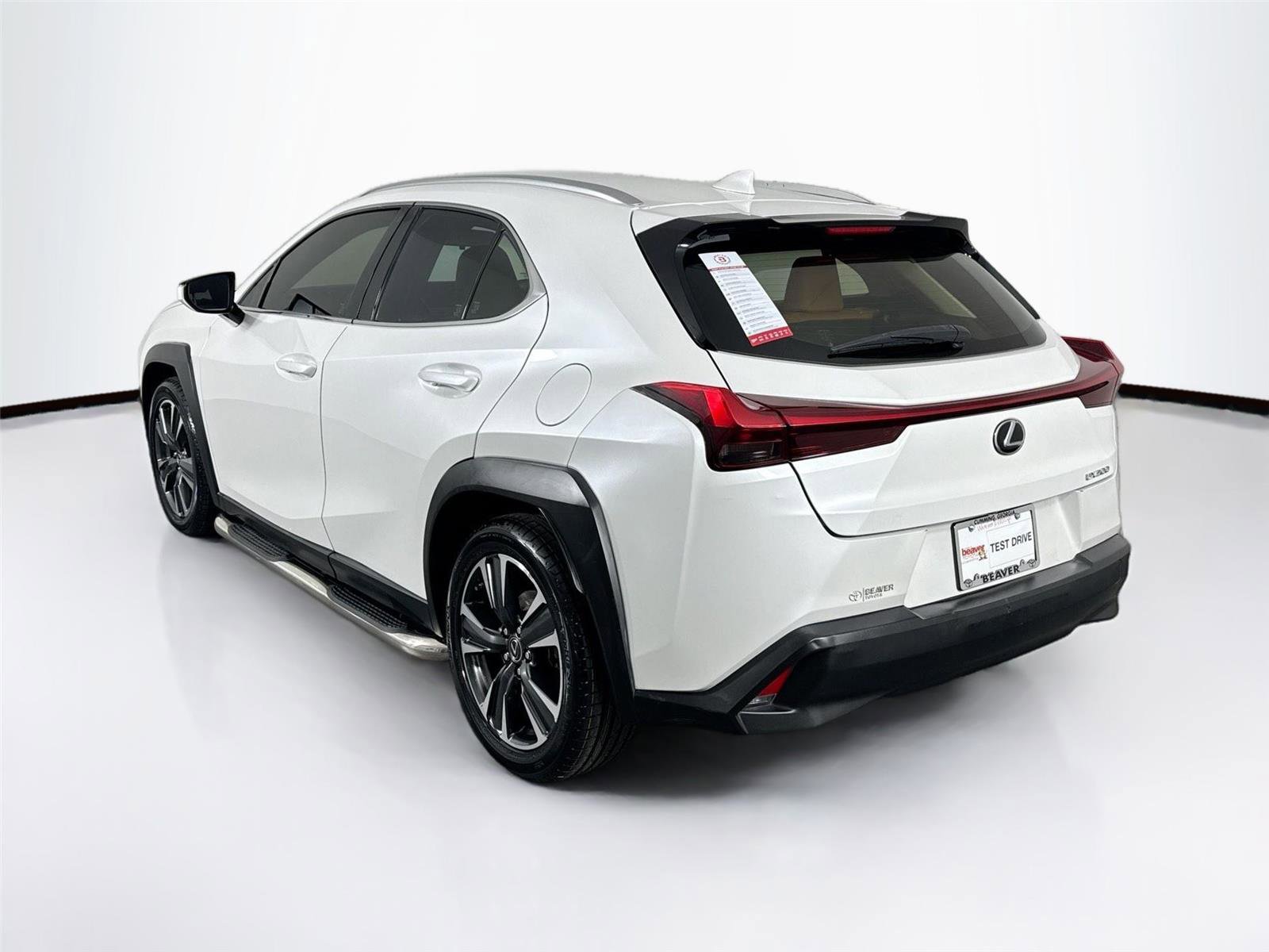 Used 2020 Lexus UX 200 image 2