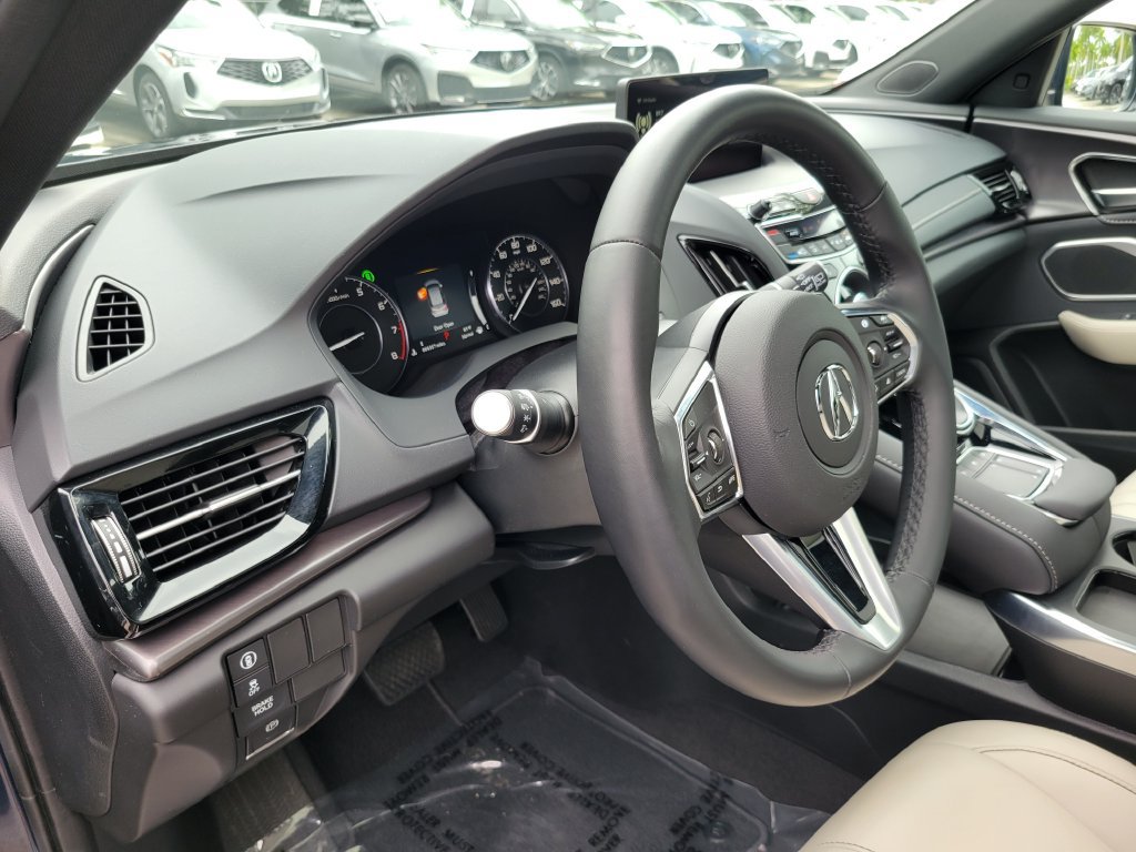 Used 2026 Acura RDX SH-AWD image 15