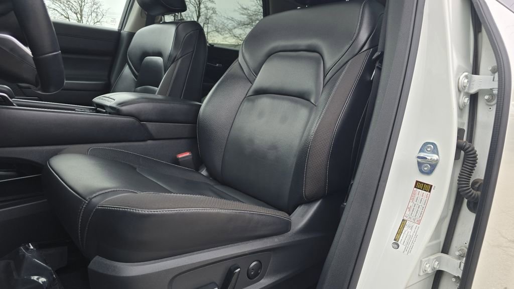 Used 2022 Nissan Pathfinder SL w/ SL Premium Package image 27