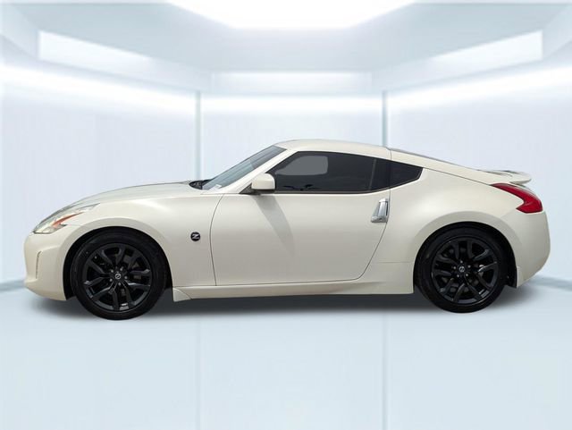 Used 2015 Nissan 370Z Coupe RWD video 2