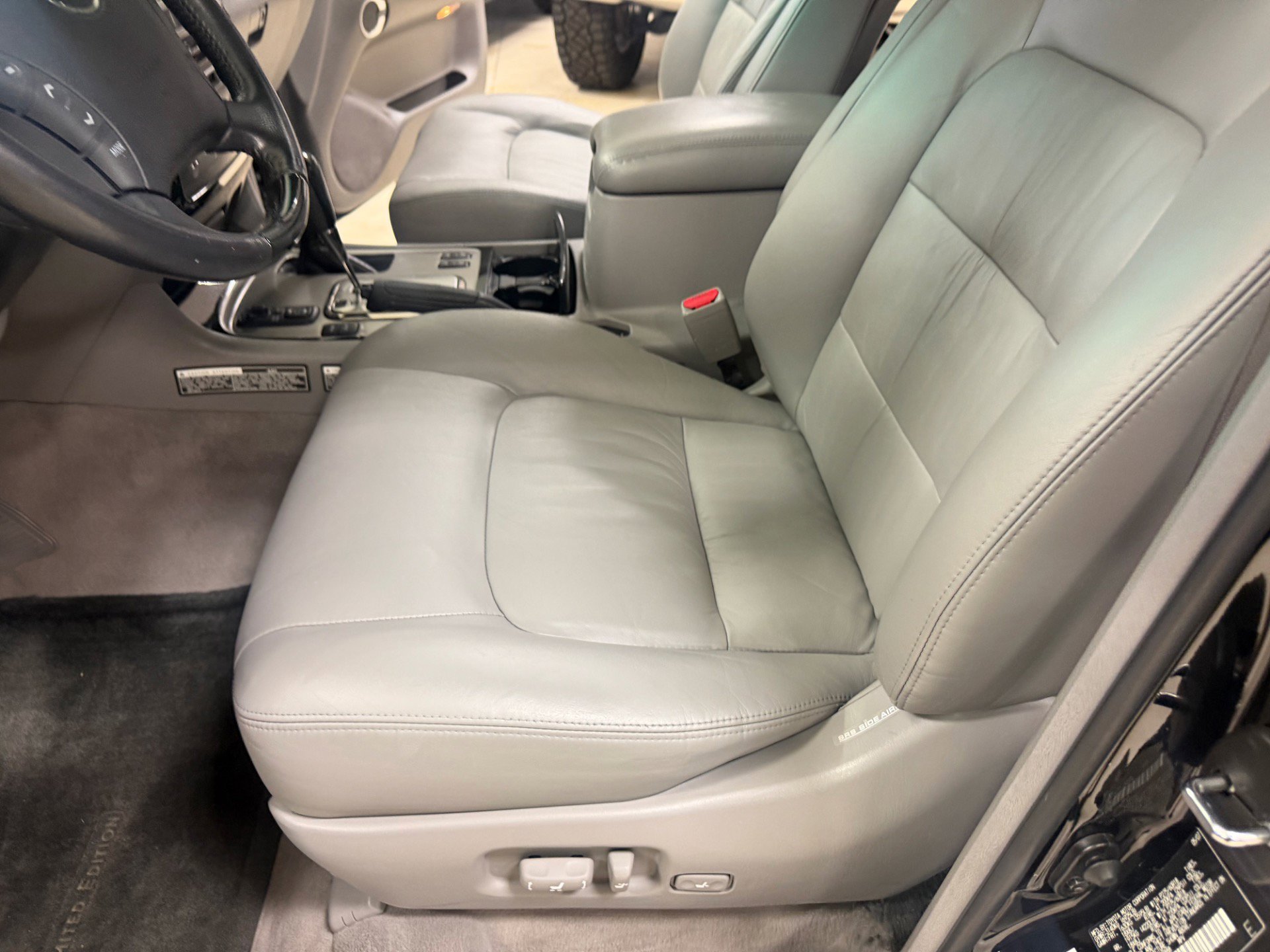 Used 2007 Lexus LX 470 4WD image 27