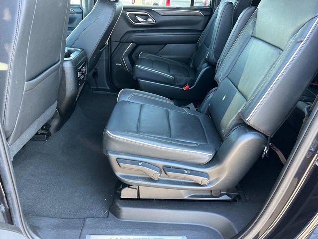 Used 2023 Chevrolet Suburban Premier image 22