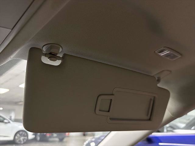 Used 2021 Volkswagen Jetta SE FWD image 30
