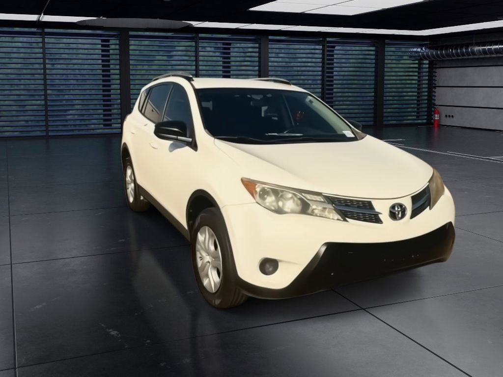 Used 2014 Toyota RAV4 LE image 4